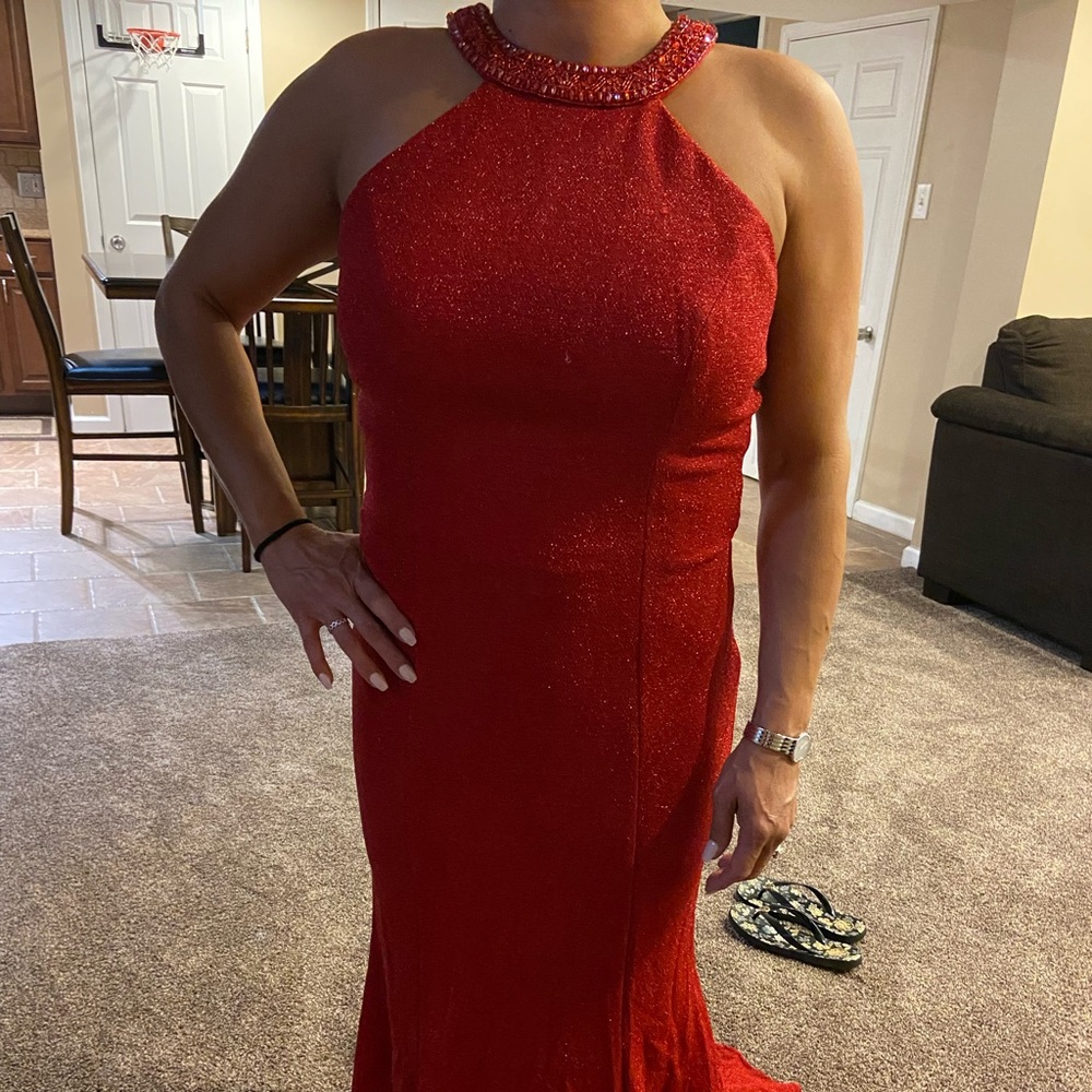 Red Prom Dress! - Picture 6 of 8